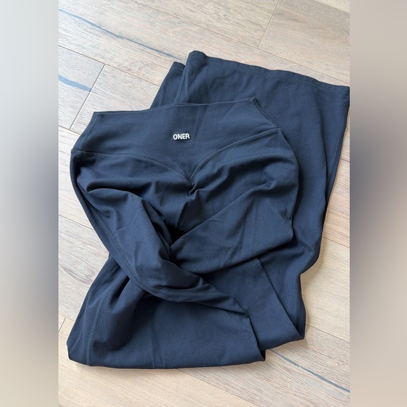 ONER ACTIVE SOFTMOTION STRAIGHT LEG PANTS - Picture 2 of 2